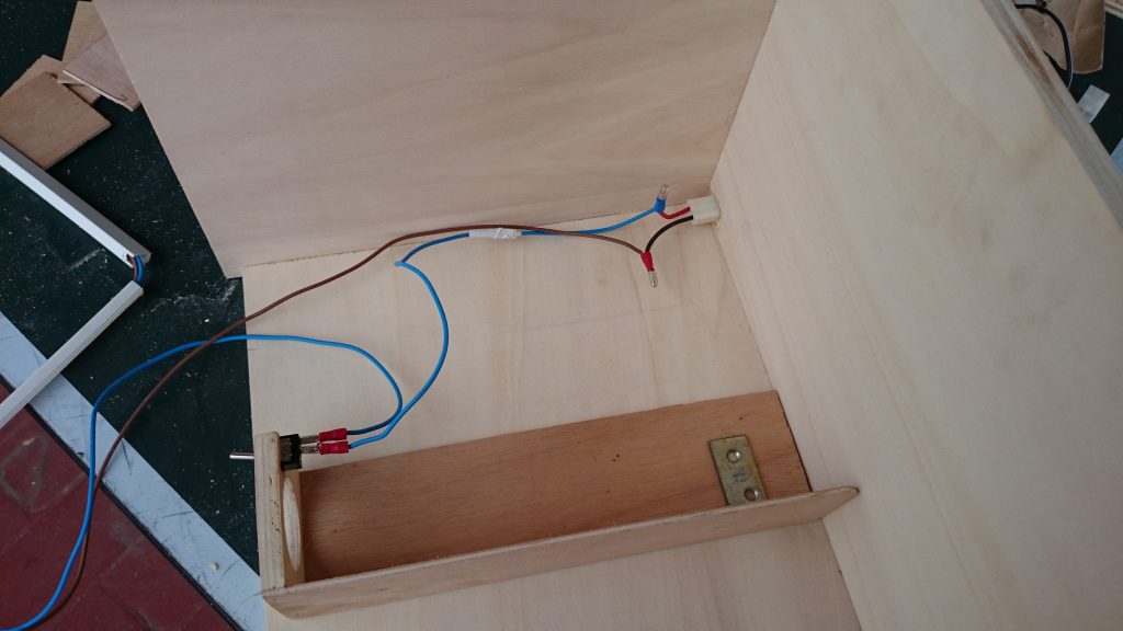 Cajón musical multiusos