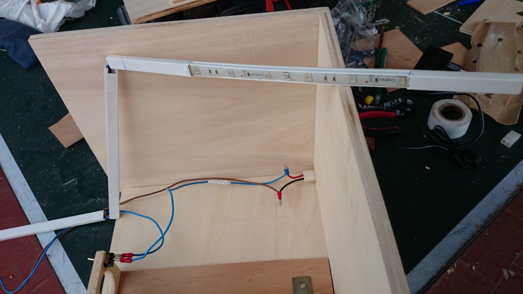 Cajón musical multiusos