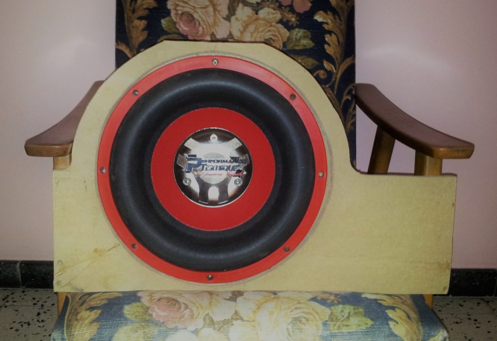 Cajón subwoofer BMW e36